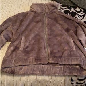 Fury women’s old navy jacket!! Never worn !!
